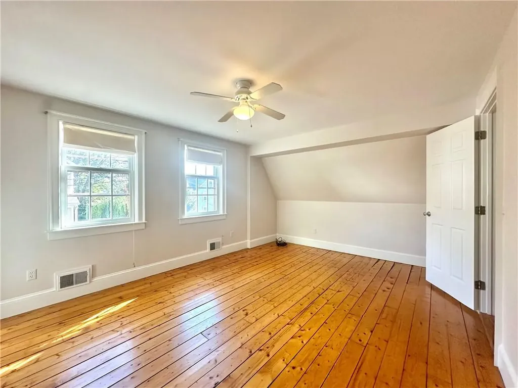 12 Johnson Court Newport RI 02840