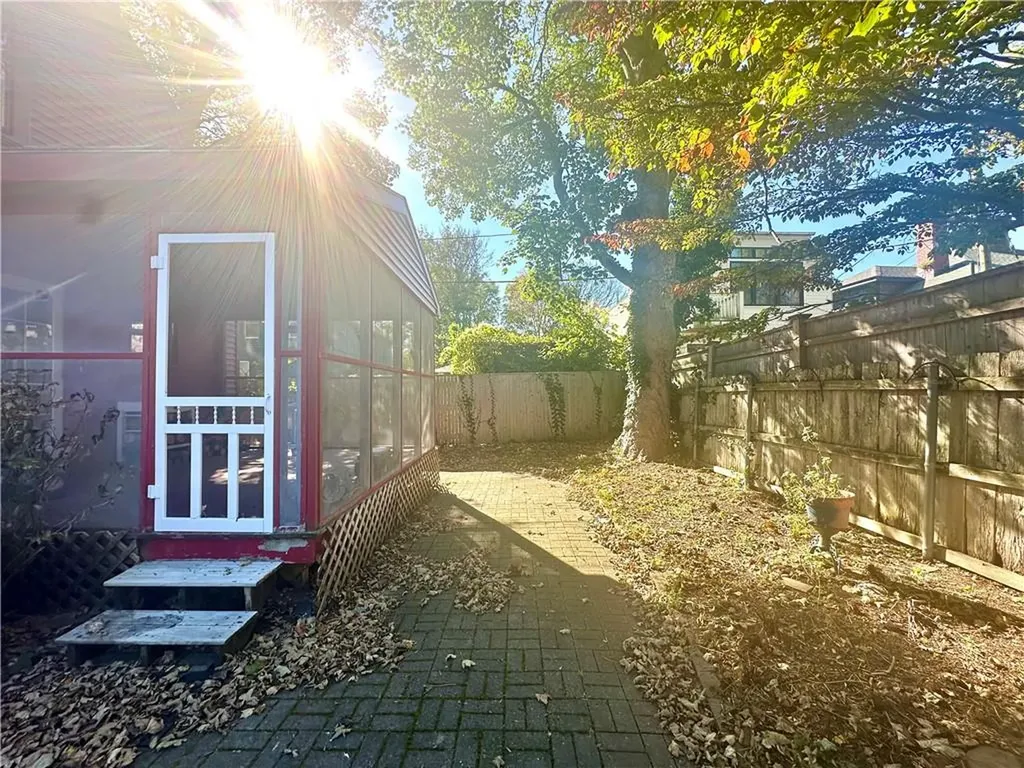 12 Johnson Court Newport RI 02840
