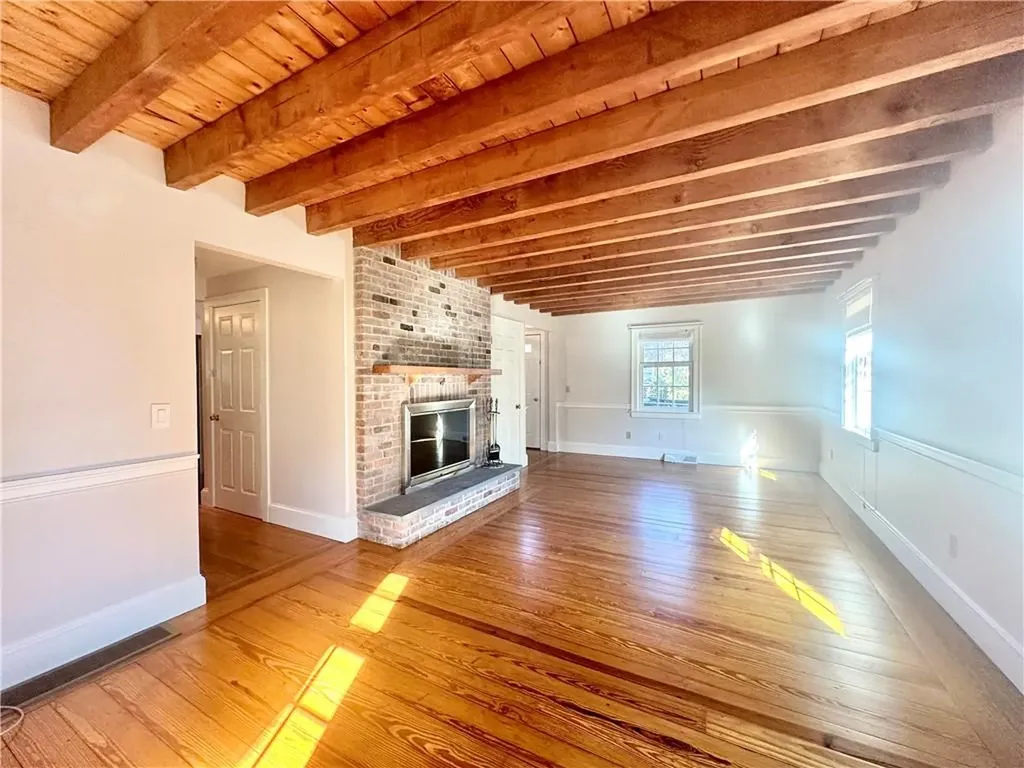 12 Johnson Court Newport RI 02840