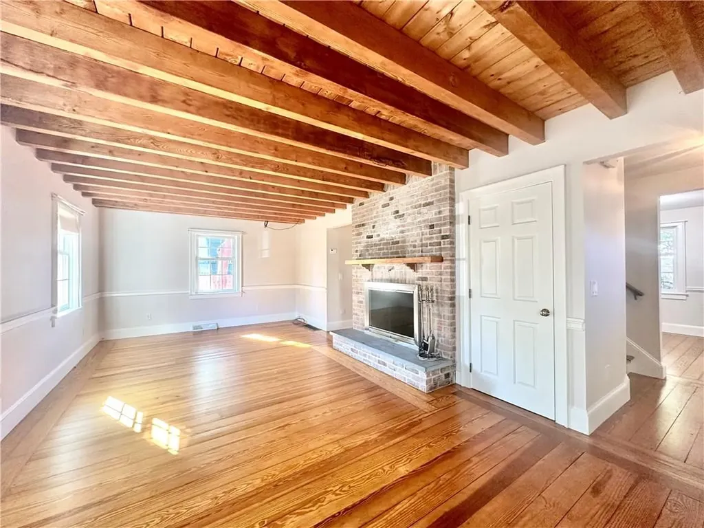 12 Johnson Court Newport RI 02840