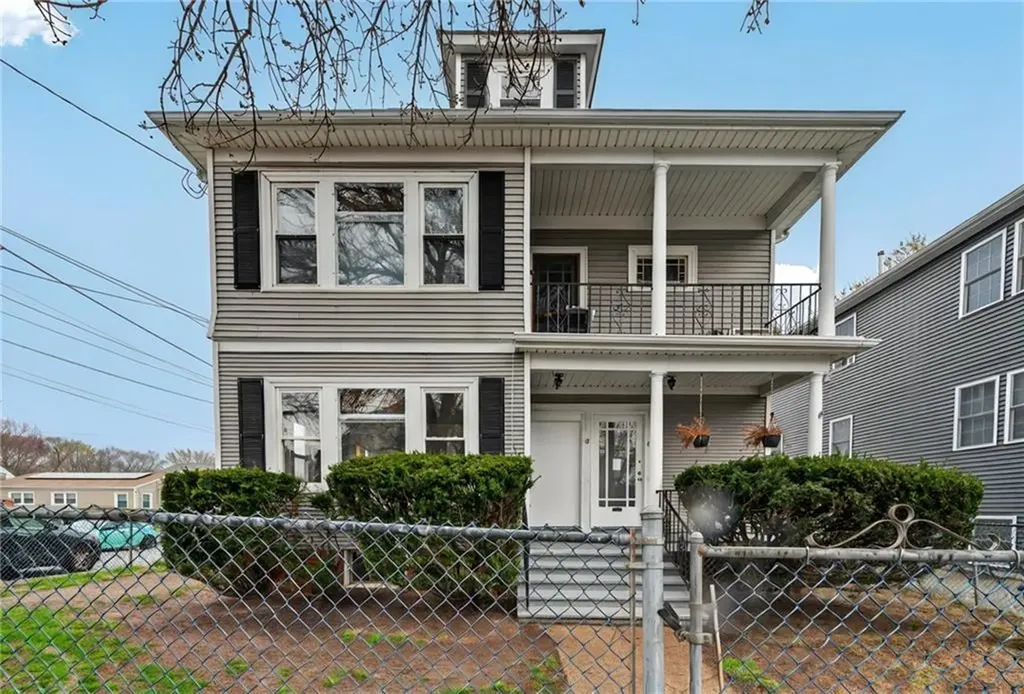 15 17 Melissa Street Providence RI 02909