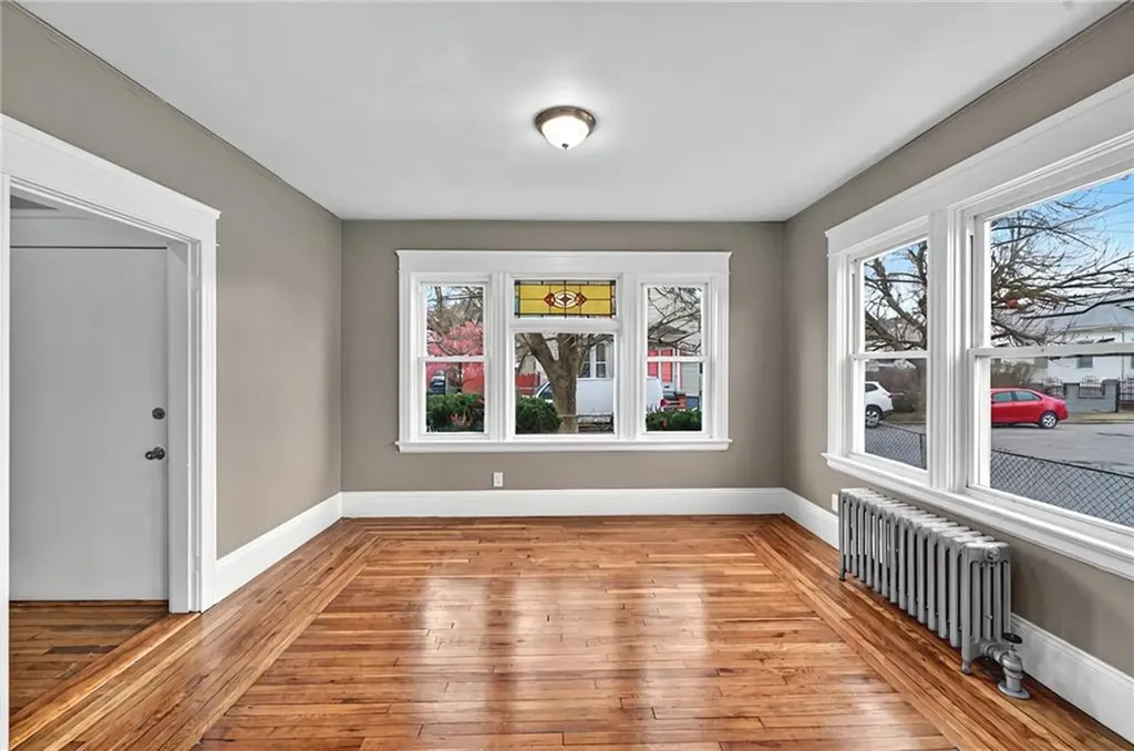15 17 Melissa Street Providence RI 02909
