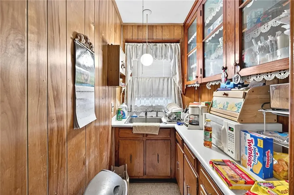 15 17 Melissa Street Providence RI 02909