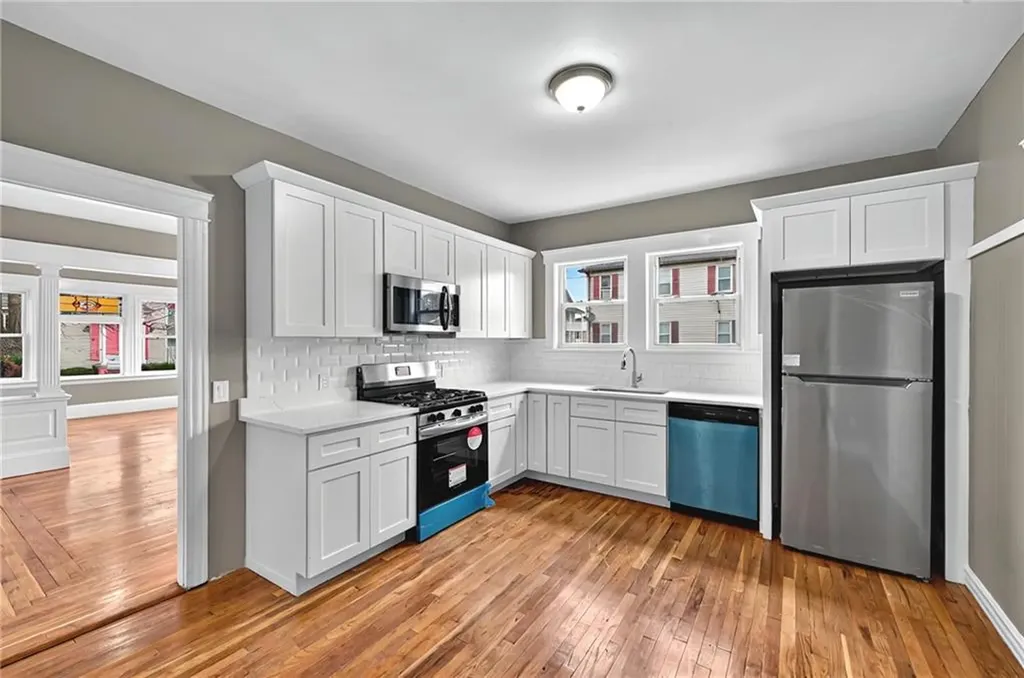15 17 Melissa Street Providence RI 02909