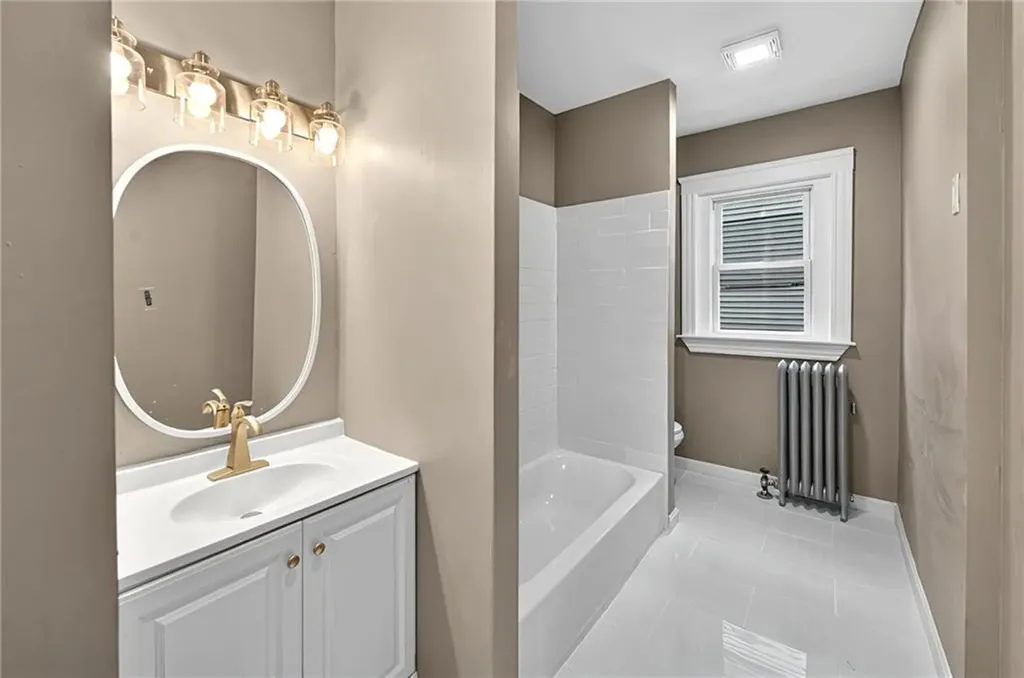 15 17 Melissa Street Providence RI 02909