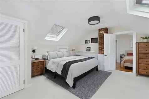 29 Bacheller Street Newport RI 02840