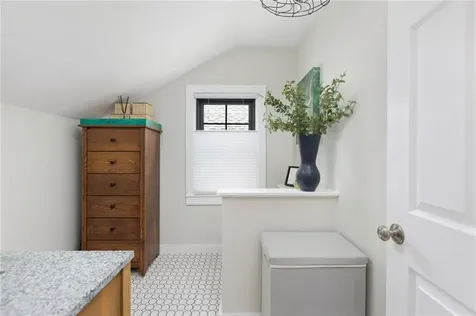 29 Bacheller Street Newport RI 02840