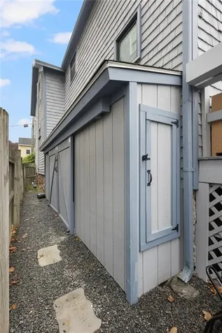 29 Bacheller Street Newport RI 02840