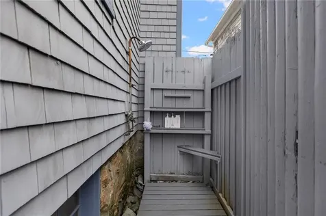 29 Bacheller Street Newport RI 02840