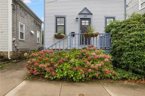 29 Bacheller Street Newport RI 02840