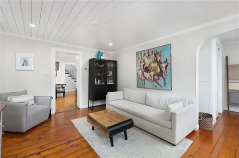 29 Bacheller Street Newport RI 02840