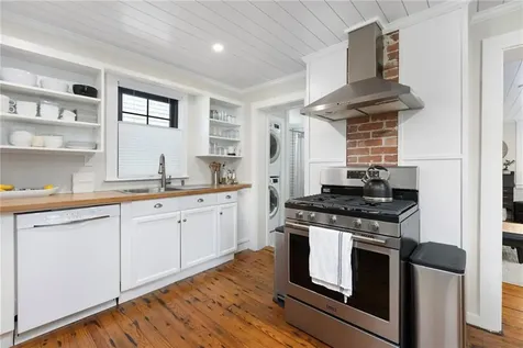 29 Bacheller Street Newport RI 02840