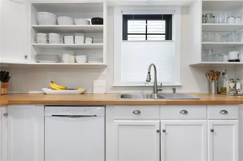 29 Bacheller Street Newport RI 02840