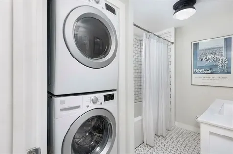 29 Bacheller Street Newport RI 02840