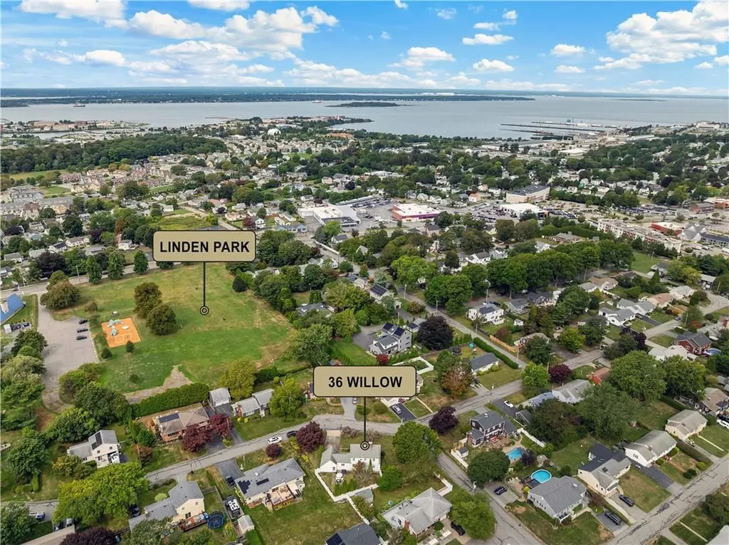 36 Willow Avenue Middletown RI 02842