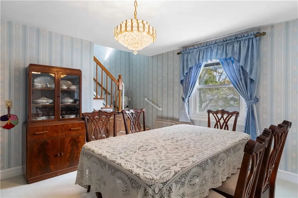 36 Willow Avenue Middletown RI 02842