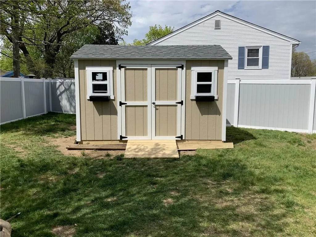 91 Carnation Drive Warwick RI 02886
