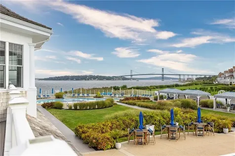 44 Wimbledon Circle Portsmouth RI 02871