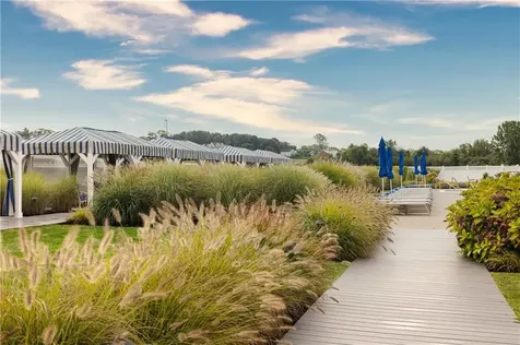 44 Wimbledon Circle Portsmouth RI 02871