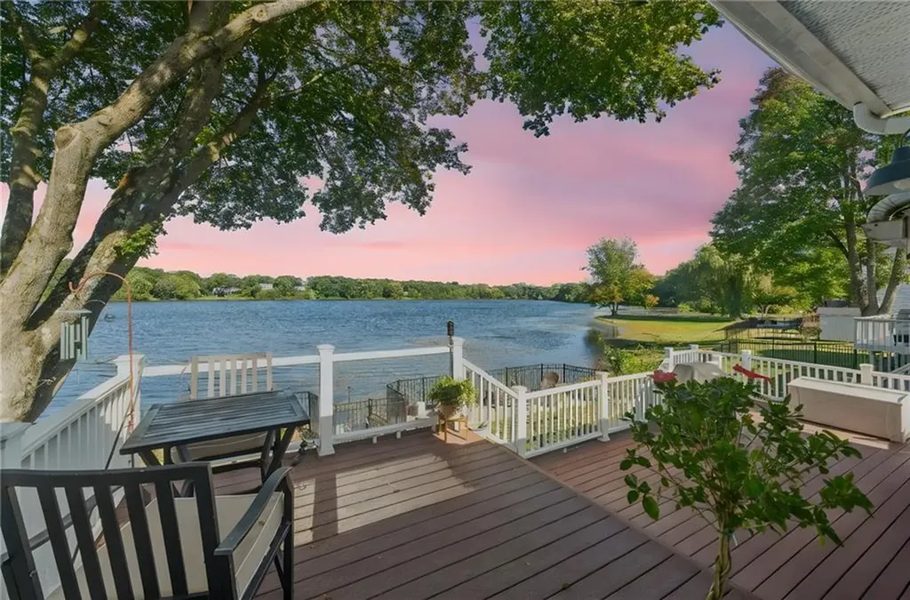 1150 Greenwich Avenue Warwick RI 02886