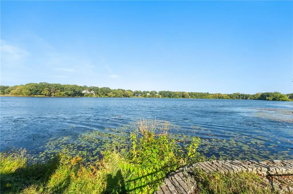 1150 Greenwich Avenue Warwick RI 02886