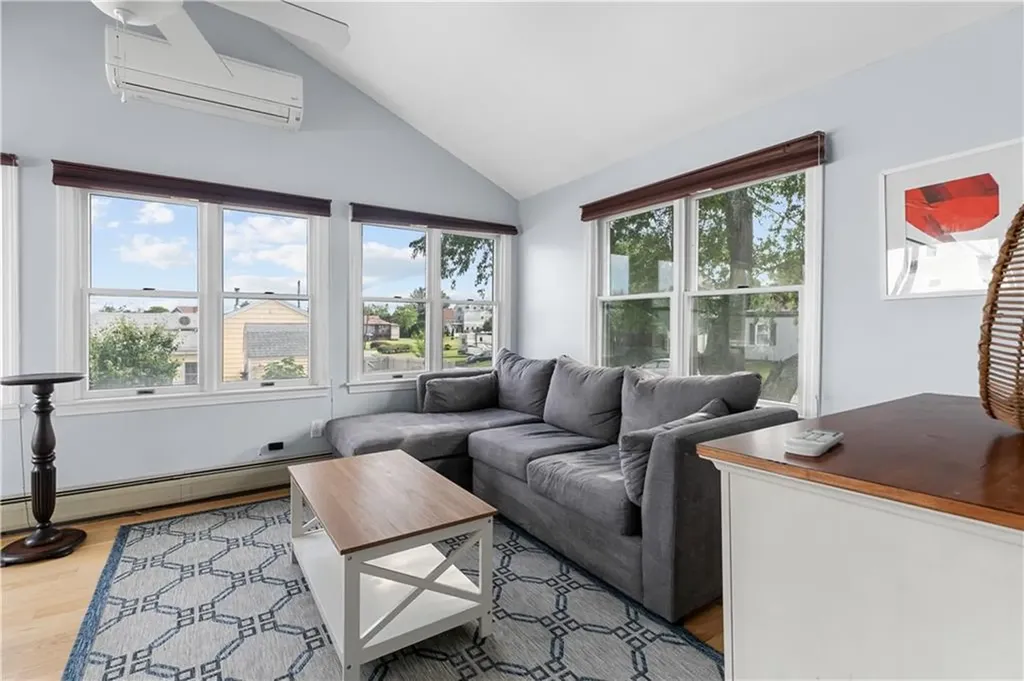 58 Berkley Avenue Portsmouth RI 02871