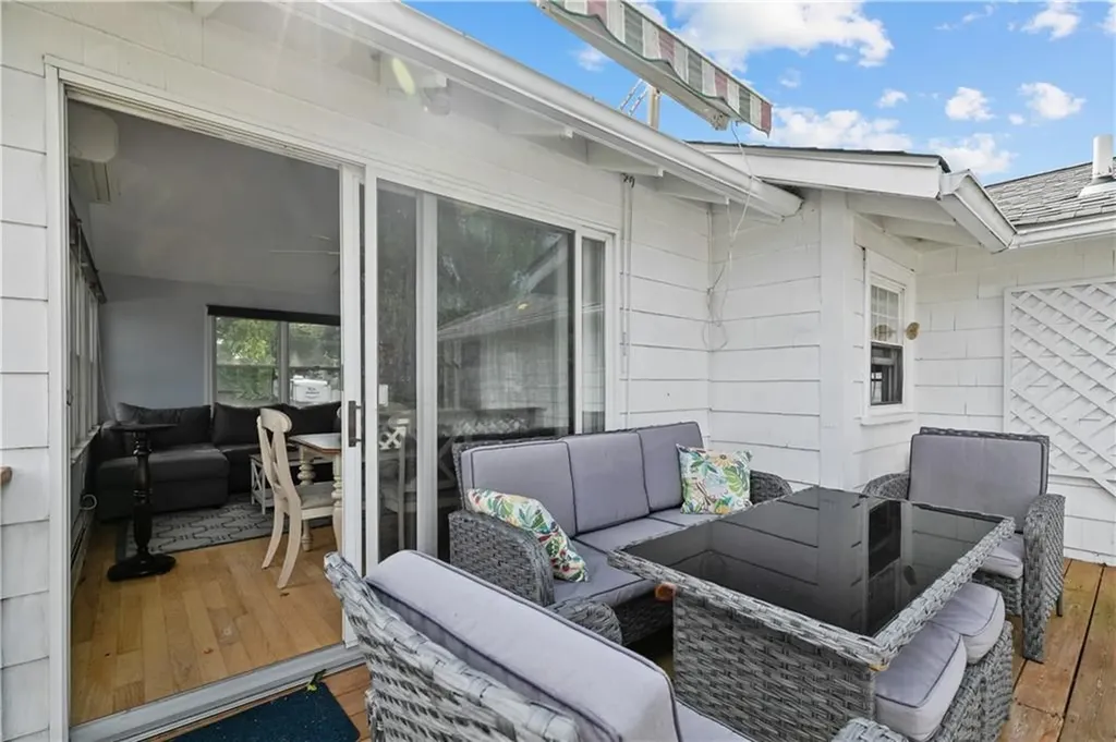 58 Berkley Avenue Portsmouth RI 02871