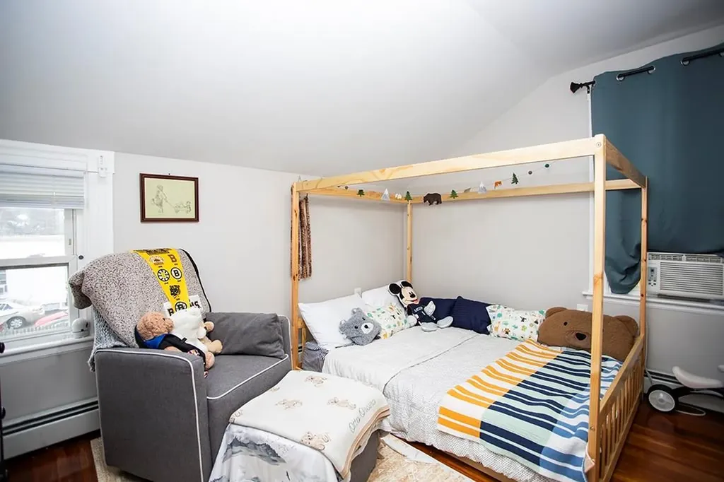 91 Ivy Street East Providence RI 02914