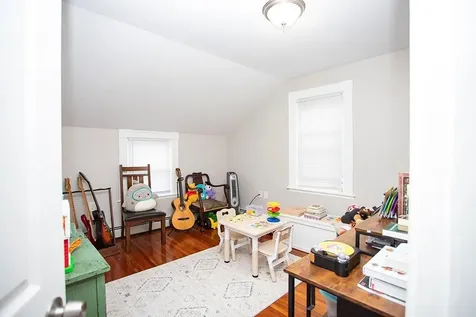 91 Ivy Street East Providence RI 02914