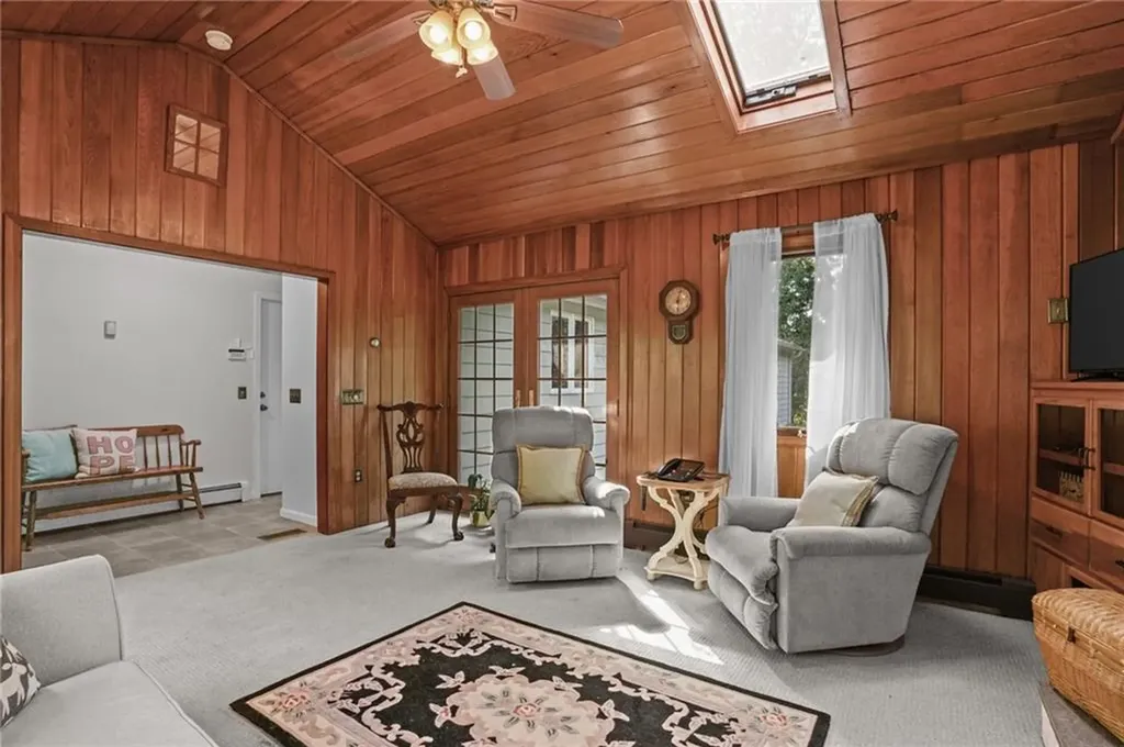 52 Bayview Drive West Warwick RI 02893