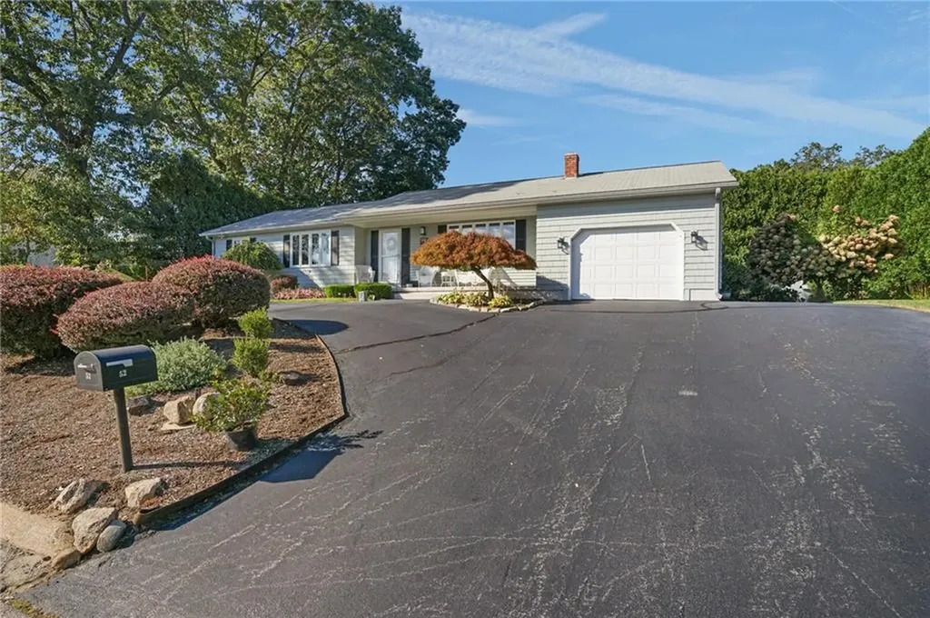 52 Bayview Drive West Warwick RI 02893