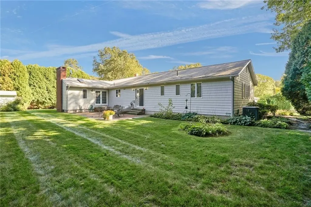 52 Bayview Drive West Warwick RI 02893