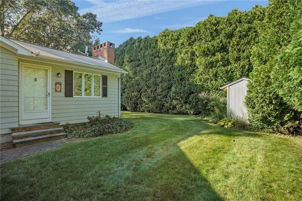 52 Bayview Drive West Warwick RI 02893