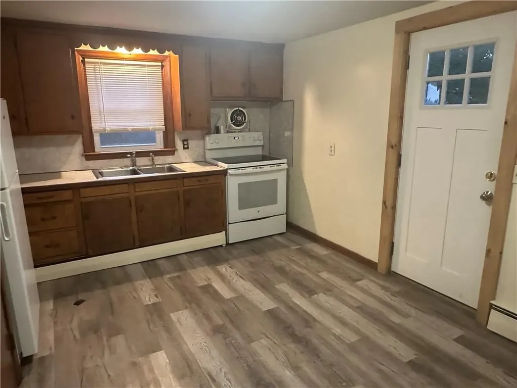 62 East Street West Warwick RI 02893