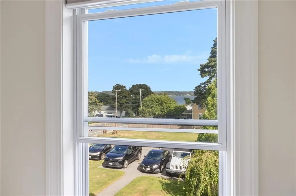 55 Park Avenue Portsmouth RI 02871