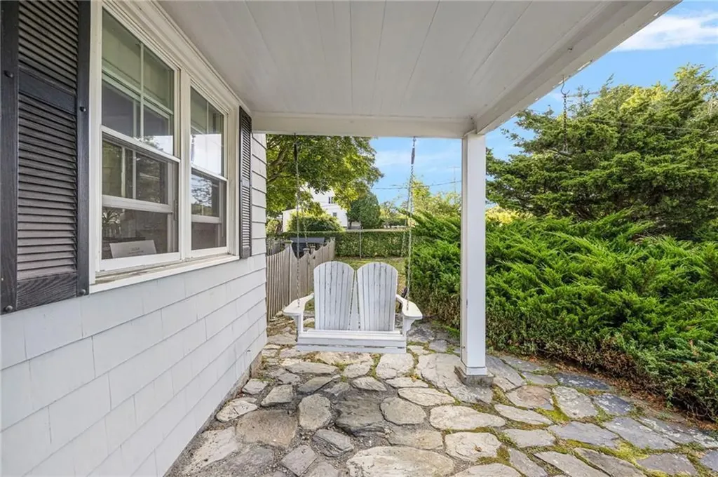 55 Park Avenue Portsmouth RI 02871