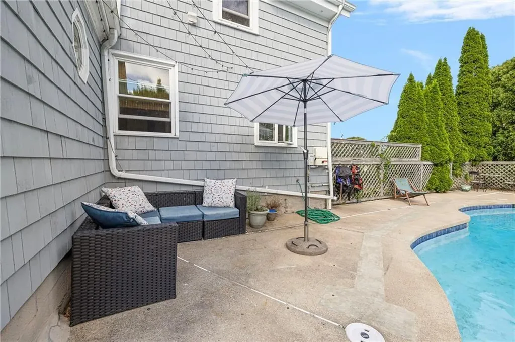 55 Park Avenue Portsmouth RI 02871