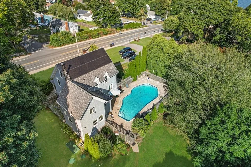 55 Park Avenue Portsmouth RI 02871