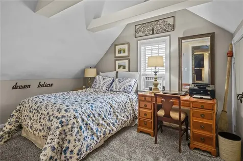 27 King Street East Greenwich RI 02818