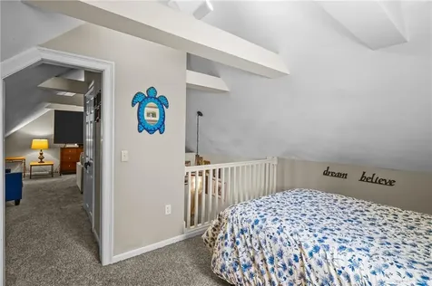 27 King Street East Greenwich RI 02818