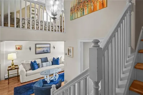 27 King Street East Greenwich RI 02818