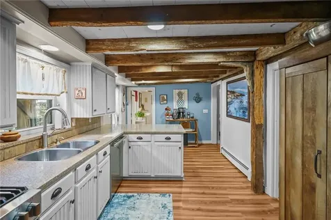 27 King Street East Greenwich RI 02818