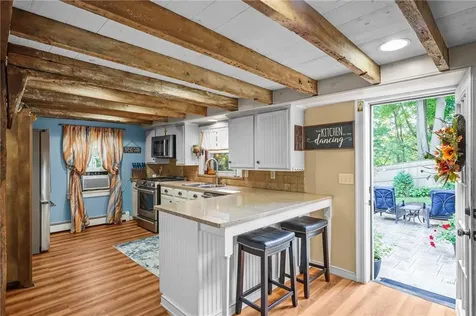 27 King Street East Greenwich RI 02818