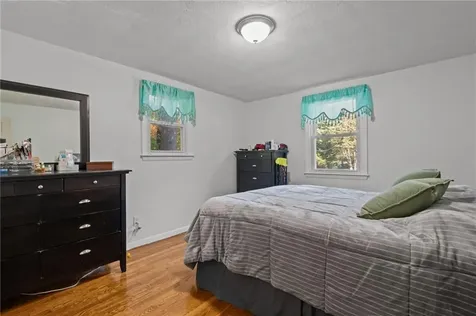 22 Nised Drive North Kingstown RI 02852