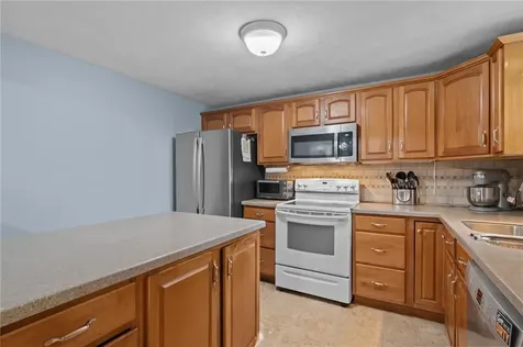 22 Nised Drive North Kingstown RI 02852