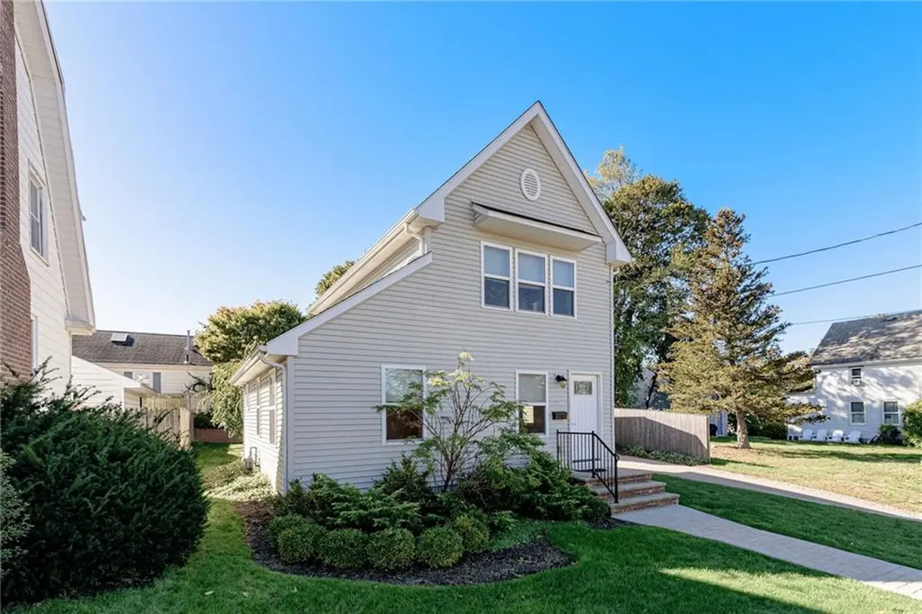 29 John Street Westerly RI 02891