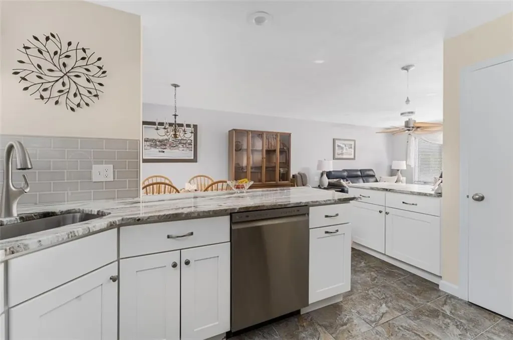 435 Scituate Avenue Cranston RI 02921