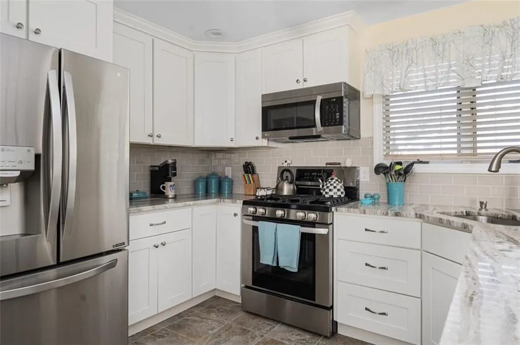 435 Scituate Avenue Cranston RI 02921