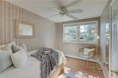 9 Sherwood Lane Barrington RI 02806