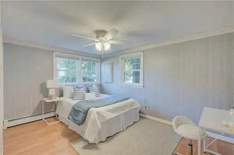 9 Sherwood Lane Barrington RI 02806